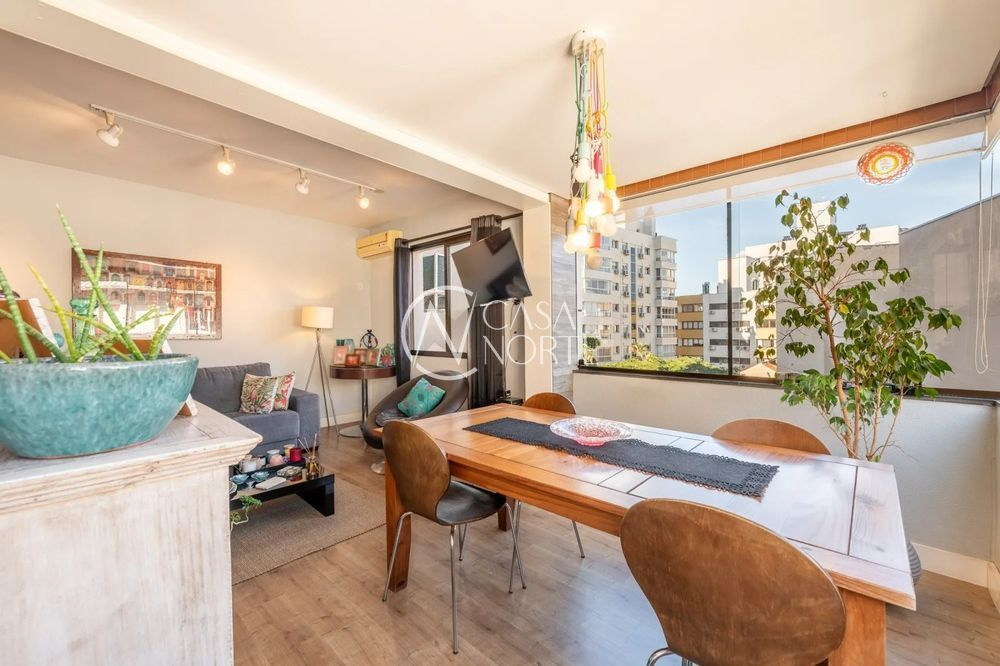 Apartamento à venda com 2 quartos, 77m², 1 suíte, 2 vagas, Rua Barão de Ubá no bairro Bela Vista em Porto Alegre