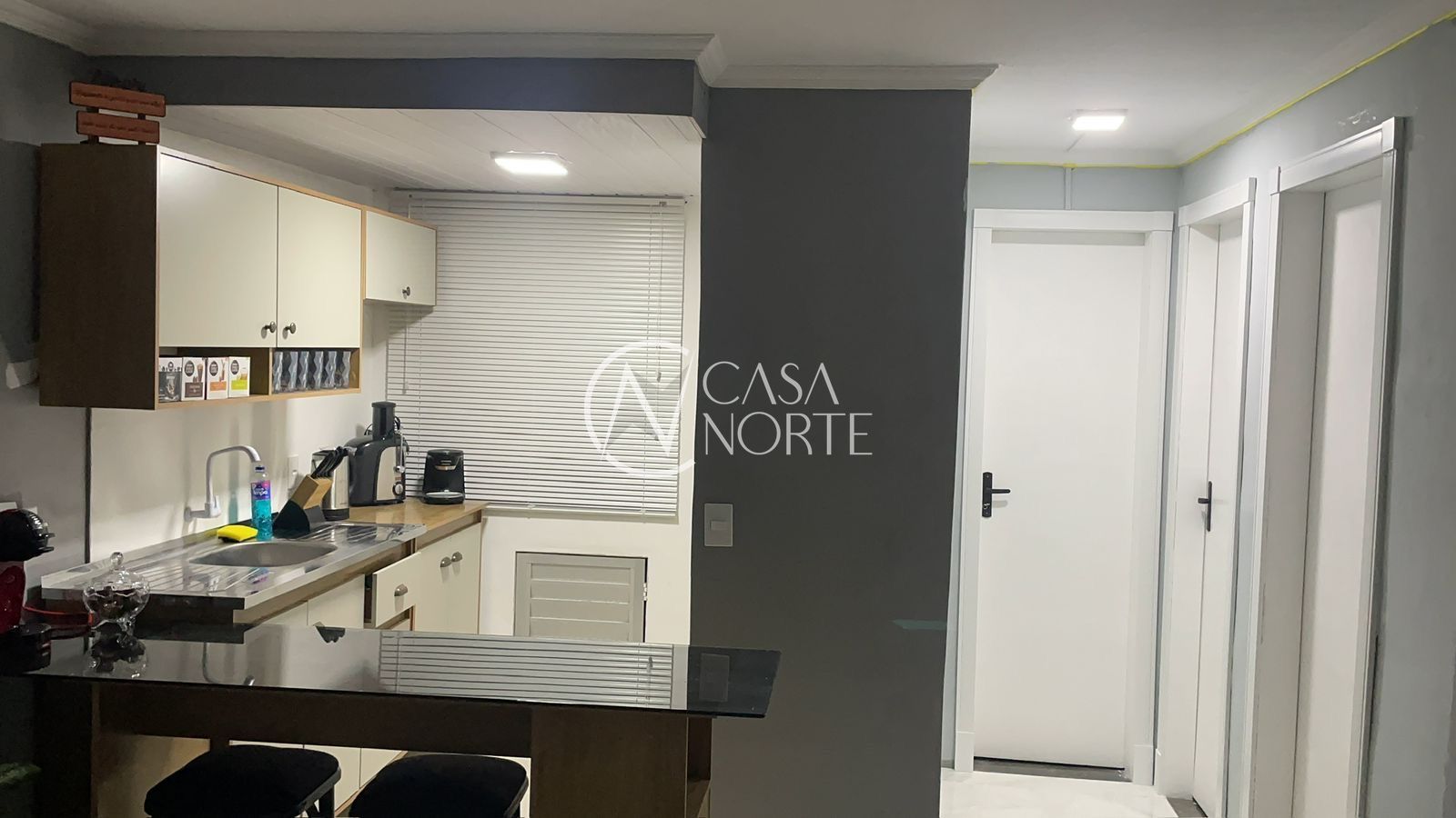 Apartamento à venda com 2 quartos, 38m², 1 vaga, Estrada Cristiano Kraemer no bairro Vila Nova em Porto Alegre