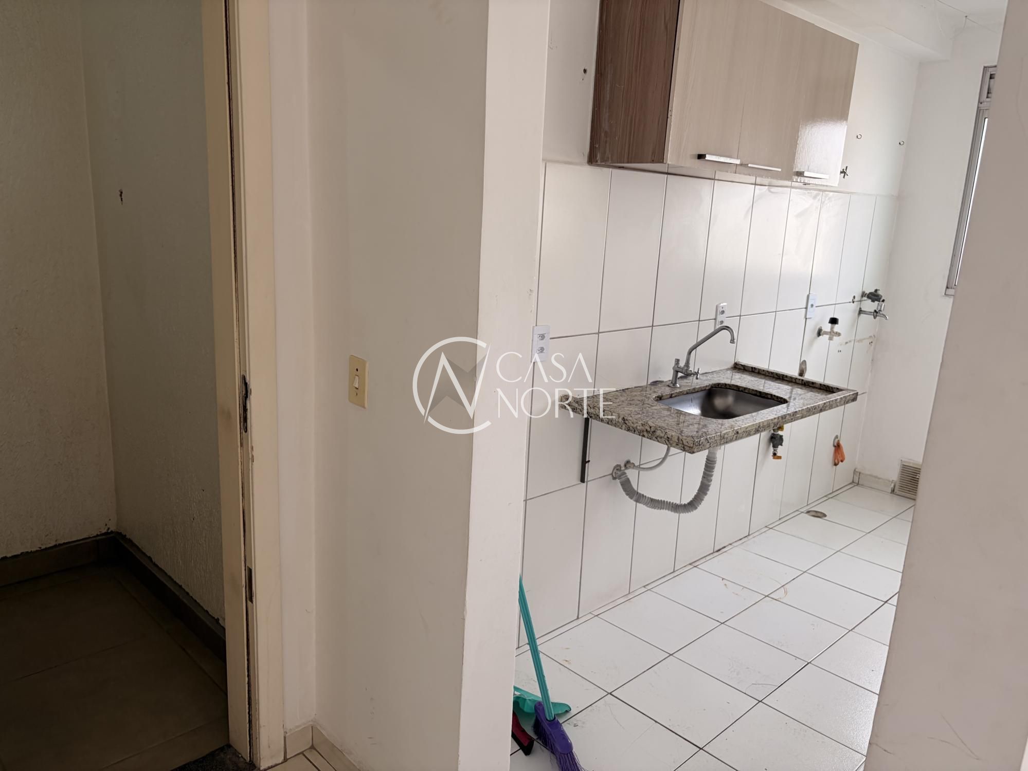 Apartamento à venda com 3 quartos, 63m², 1 suíte, 1 vaga, Rua Engenheiro Sadi Castro no bairro Sarandi em Porto Alegre