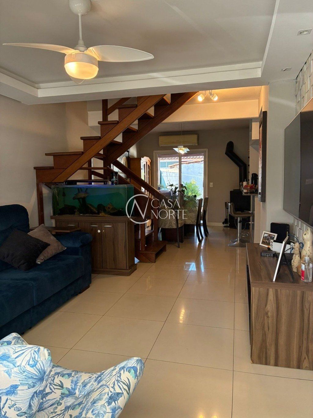 Casa de Condomínio à venda com 3 quartos, 144m², 1 suíte, 2 vagas, Avenida Edgar Pires de Castro no bairro Hípica em Porto Alegre