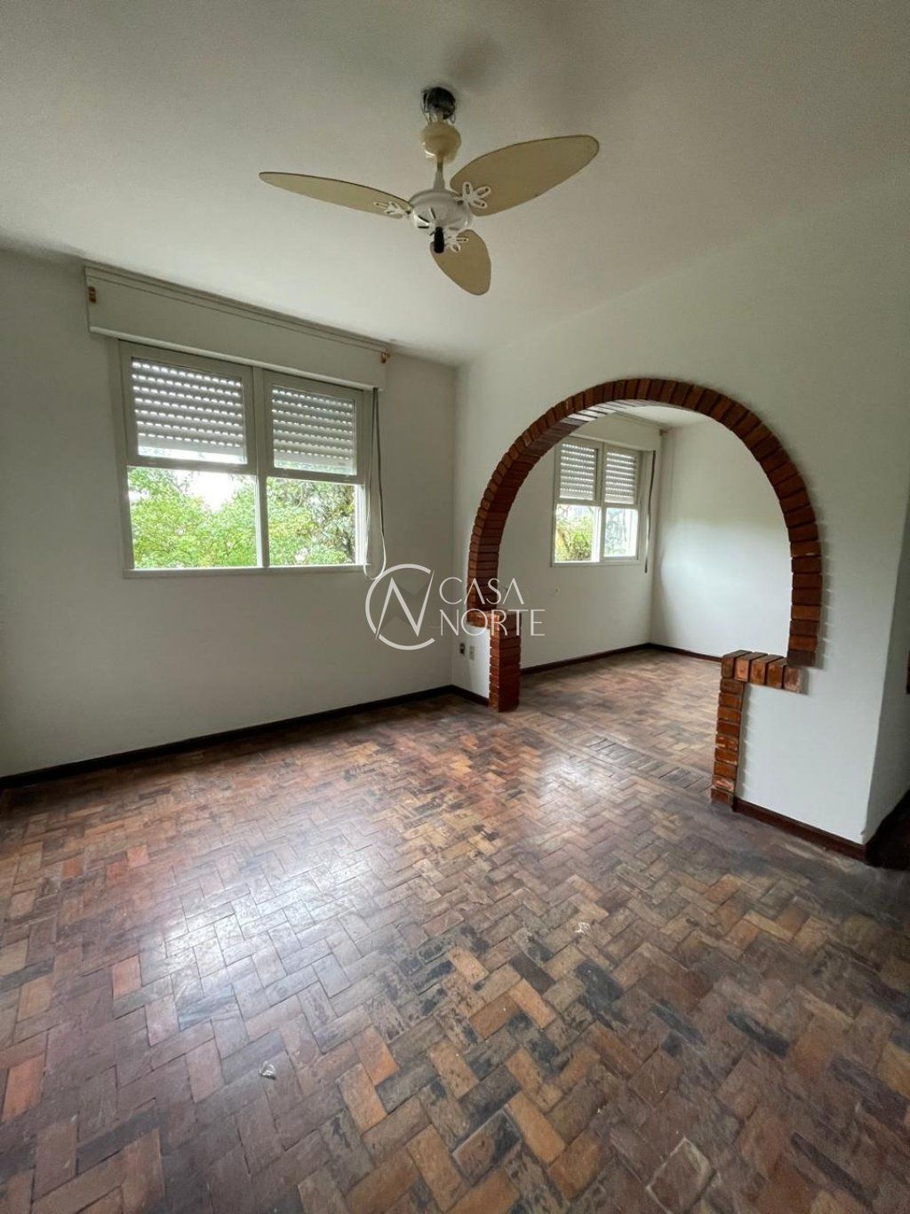 Apartamento à venda com 3 quartos, 59m², 1 vaga, Rua Zeferino Dias no bairro Sarandi em Porto Alegre