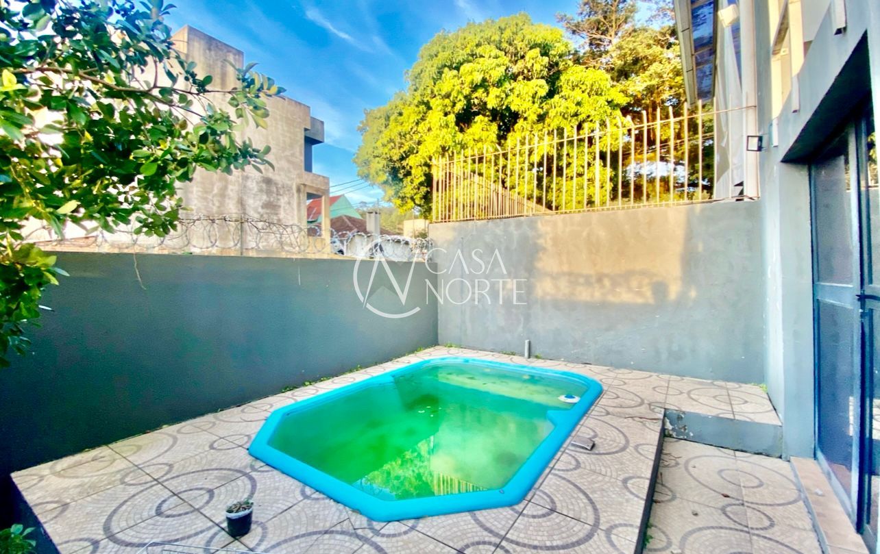 Casa de Condomínio à venda com 3 quartos, 158m², 1 suíte, 1 vaga, Estrada Jorge Pereira Nunes no bairro Campo Novo em Porto Alegre