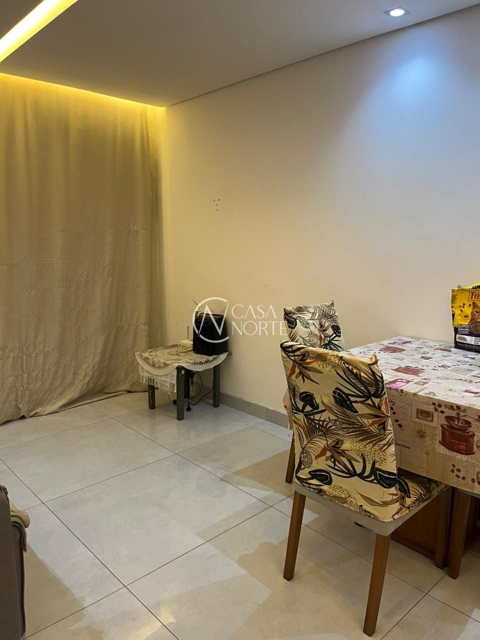 Apartamento à venda com 2 quartos, 42m², 1 vaga, Avenida Karl Iwers no bairro Passo das Pedras em Porto Alegre