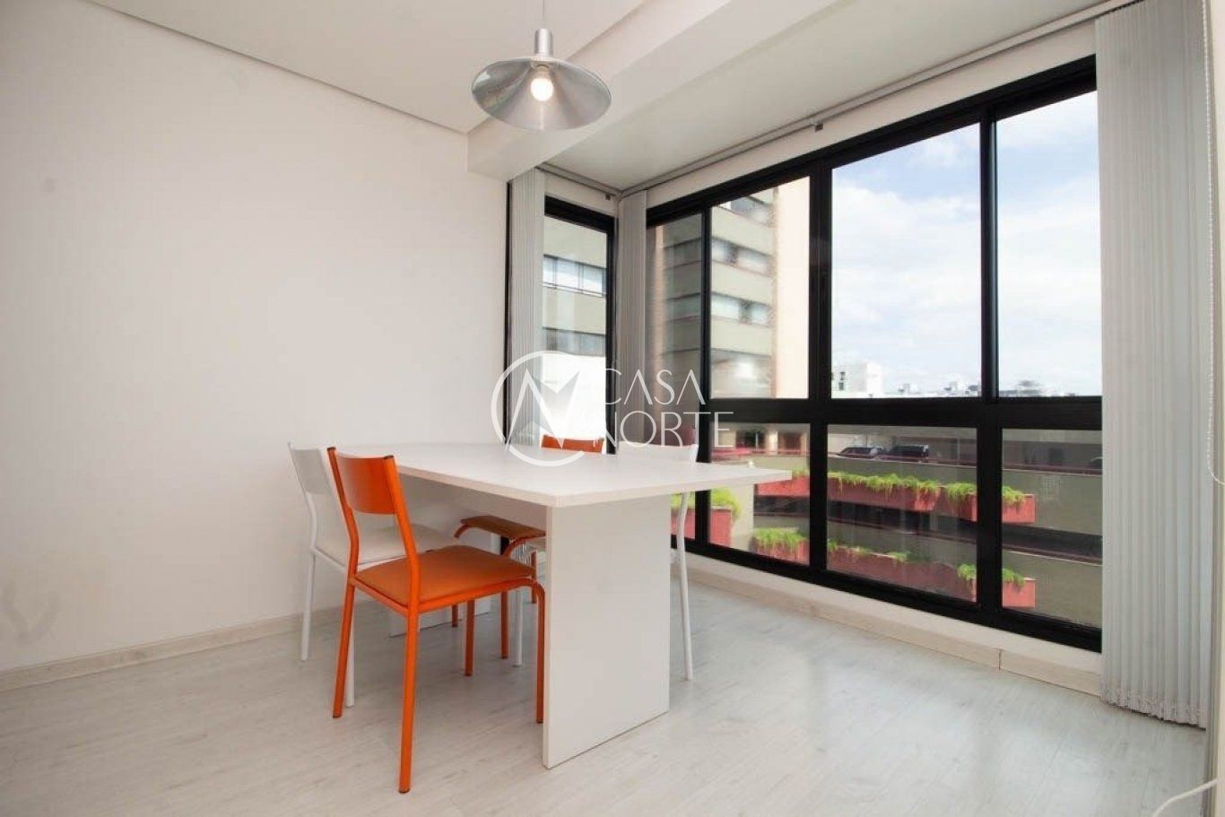Apartamento à venda com 1 quarto, 53m², 1 suíte, 1 vaga, Rua José de Alencar no bairro Menino Deus em Porto Alegre