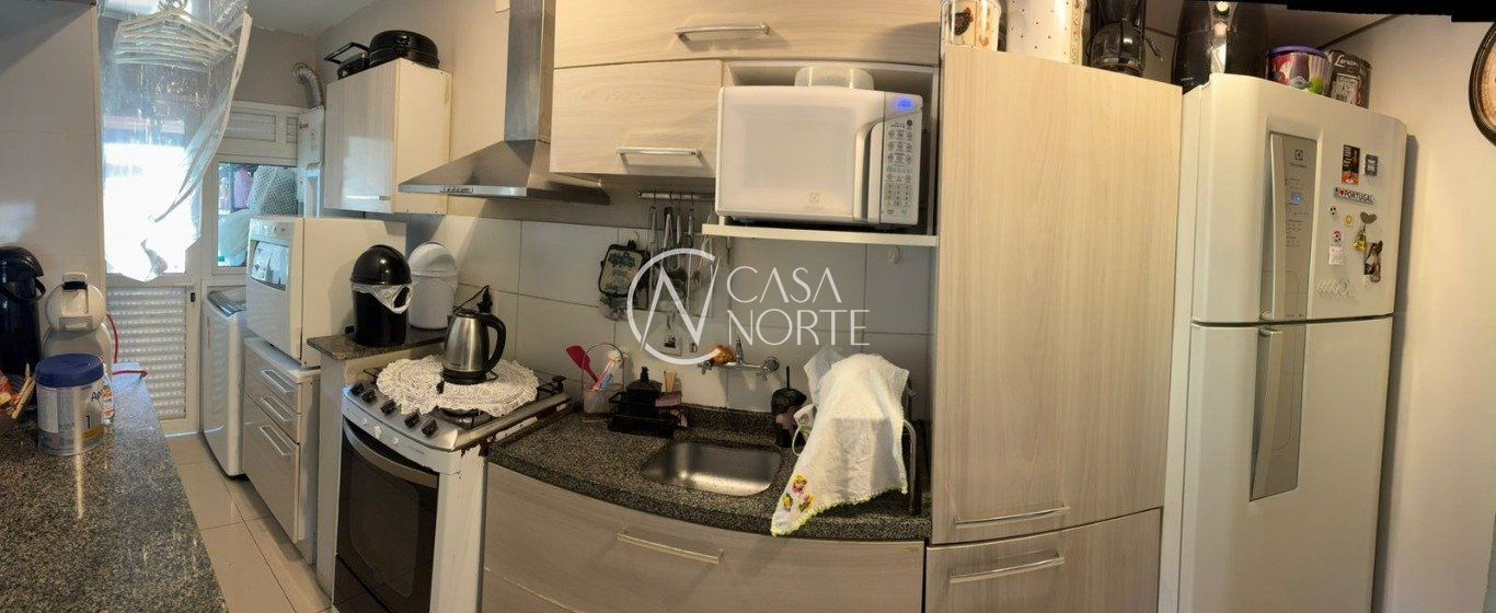 Casa de Condomínio à venda com 3 quartos, 144m², 1 suíte, 2 vagas, Avenida Edgar Pires de Castro no bairro Hípica em Porto Alegre