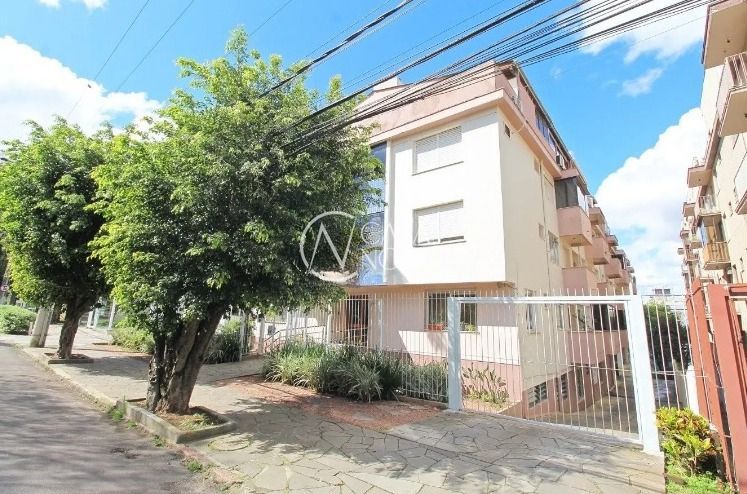 Cobertura à venda com 2 quartos, 102m², 1 vaga, Rua Roque Calage no bairro Passo da Areia em Porto Alegre