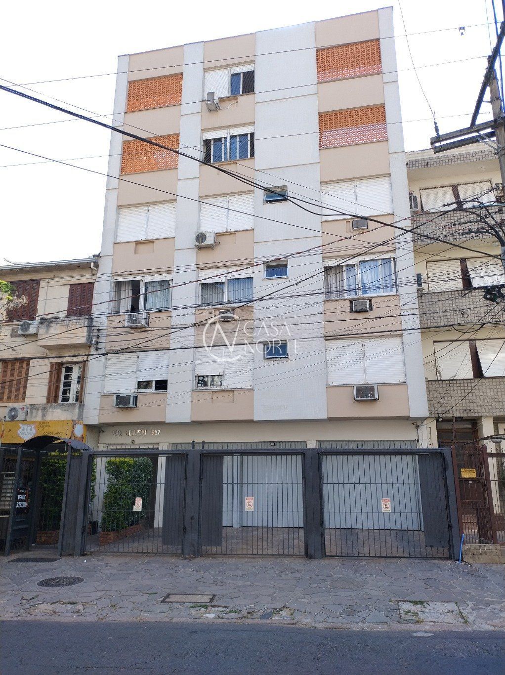 Apartamento à venda com 3 quartos, 93m², 1 suíte, 1 vaga, Rua Fernandes Vieira no bairro Bom Fim em Porto Alegre