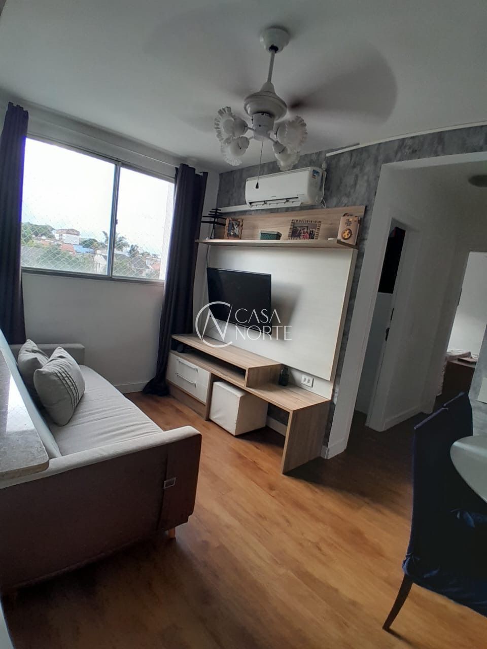 Apartamento à venda com 2 quartos, 49m², 1 vaga, Rua Engenheiro Sadi Castro no bairro Sarandi em Porto Alegre