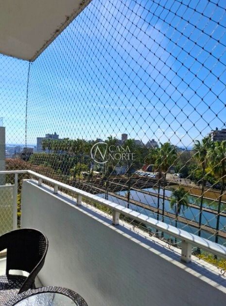 Apartamento à venda com 3 quartos, 283m², 1 suíte, 2 vagas, Rua Doutor Vale no bairro Moinhos de Vento em Porto Alegre