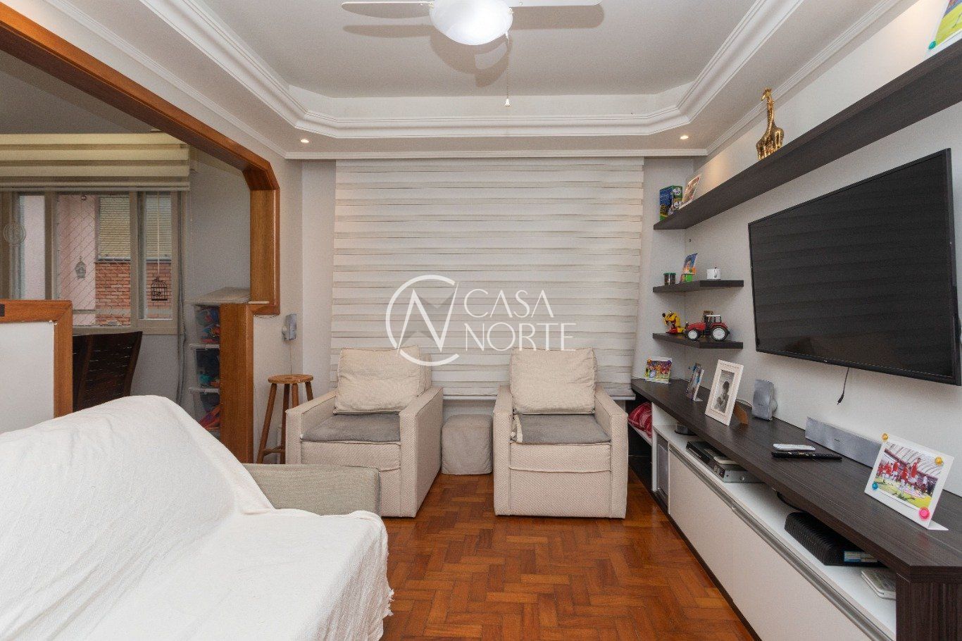 Apartamento à venda com 3 quartos, 77m², 1 vaga, Rua Professor Álvaro Alvim no bairro Rio Branco em Porto Alegre