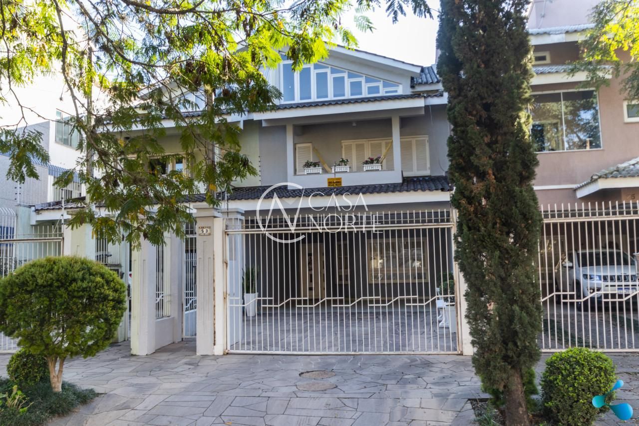 Casa à venda com 4 quartos, 285m², 1 suíte, 4 vagas, Rua Elias Bothome no bairro Jardim Itu em Porto Alegre