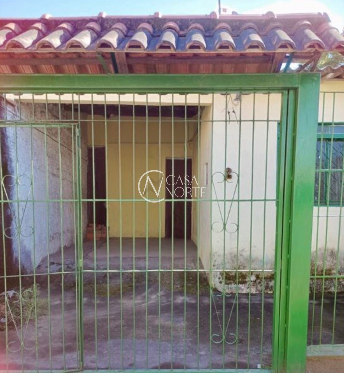 Casa à venda com 2 quartos, 44m², 1 vaga, Rua Etelvina Hipólito da Silveira no bairro Santa Rosa de Lima em Porto Alegre