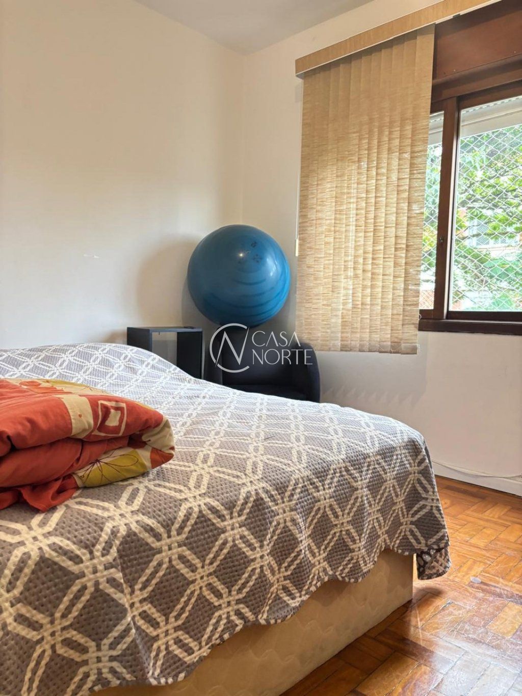 Apartamento à venda com 3 quartos, 84m², 1 vaga, Rua Rafael Saadi no bairro Menino Deus em Porto Alegre