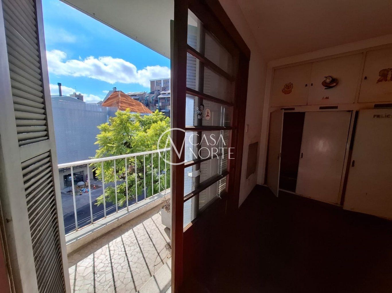 Apartamento à venda com 3 quartos, 183m², 1 vaga, Avenida Independência no bairro Independência em Porto Alegre