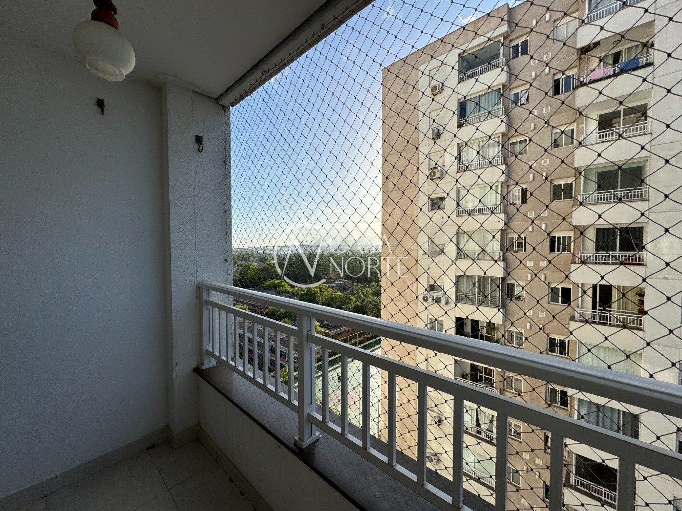 Apartamento à venda com 2 quartos, 55m², 1 suíte, 1 vaga, Rua Airton Ferreira da Silva no bairro Farrapos em Porto Alegre