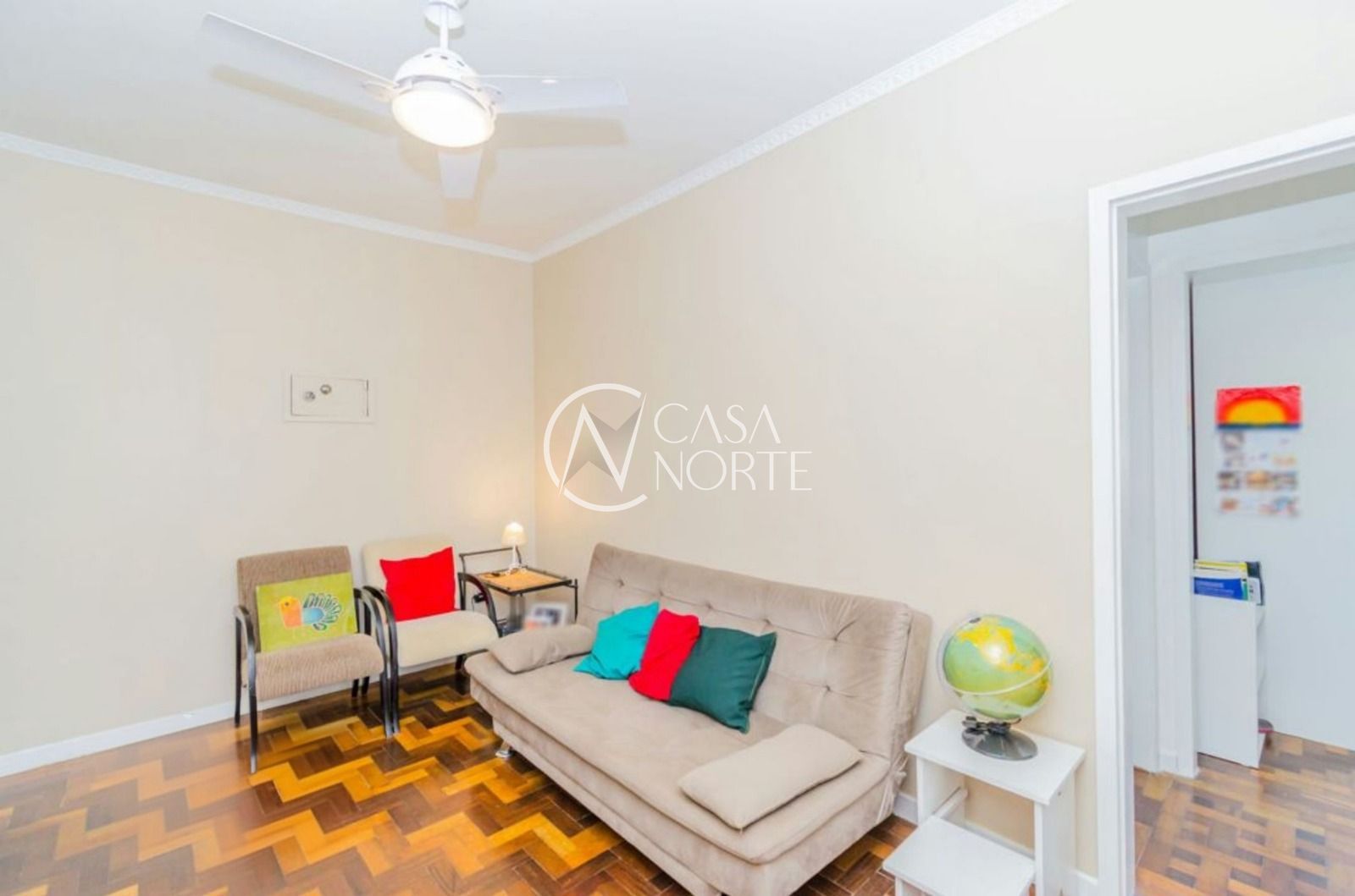 Apartamento à venda com 2 quartos, 57m², Rua Marques do Pombal no bairro Auxiliadora em Porto Alegre