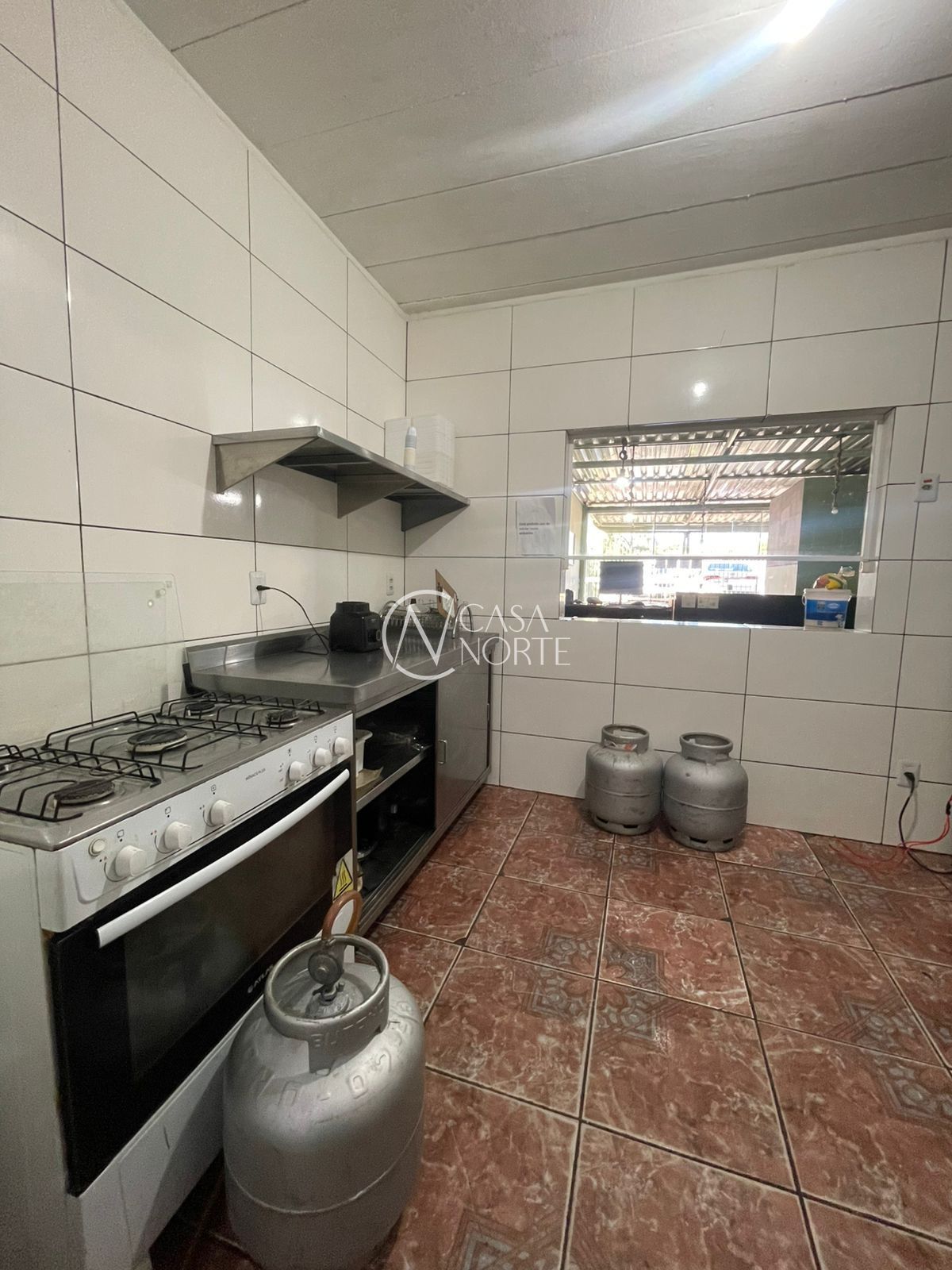 Casa à venda com 3 quartos, 112m², 1 vaga, Estrada Cristiano Kraemer no bairro Vila Nova em Porto Alegre