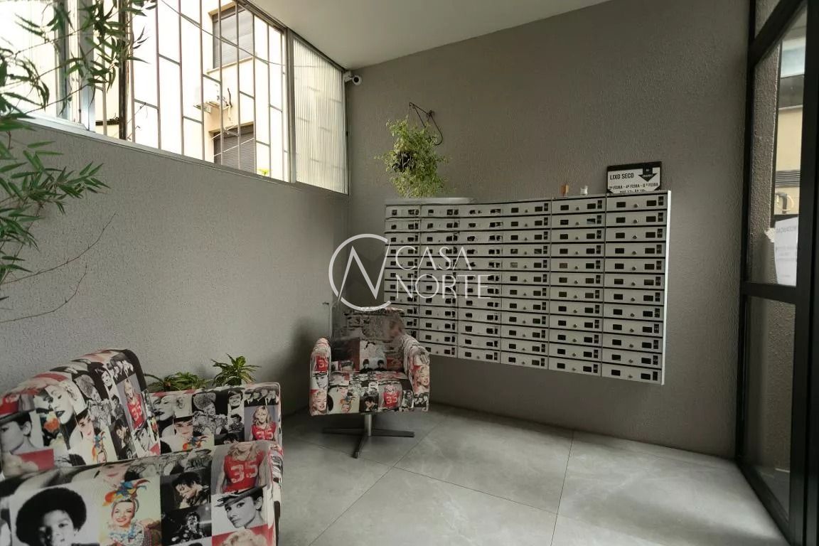 Apartamento à venda com 1 quarto, 23m², 1 vaga, Rua Santo Antônio no bairro Floresta em Porto Alegre