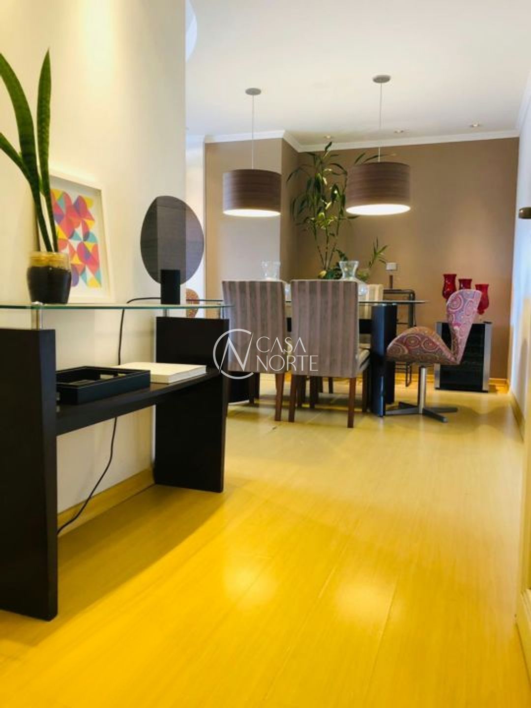 Apartamento à venda com 3 quartos, 87m², 1 suíte, 3 vagas, Rua Professor Freitas Cabral no bairro Jardim Botânico em Porto Alegre