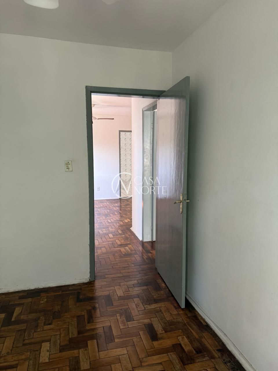 Apartamento à venda com 2 quartos, 58m², Rua Eurico Lara no bairro Medianeira em Porto Alegre