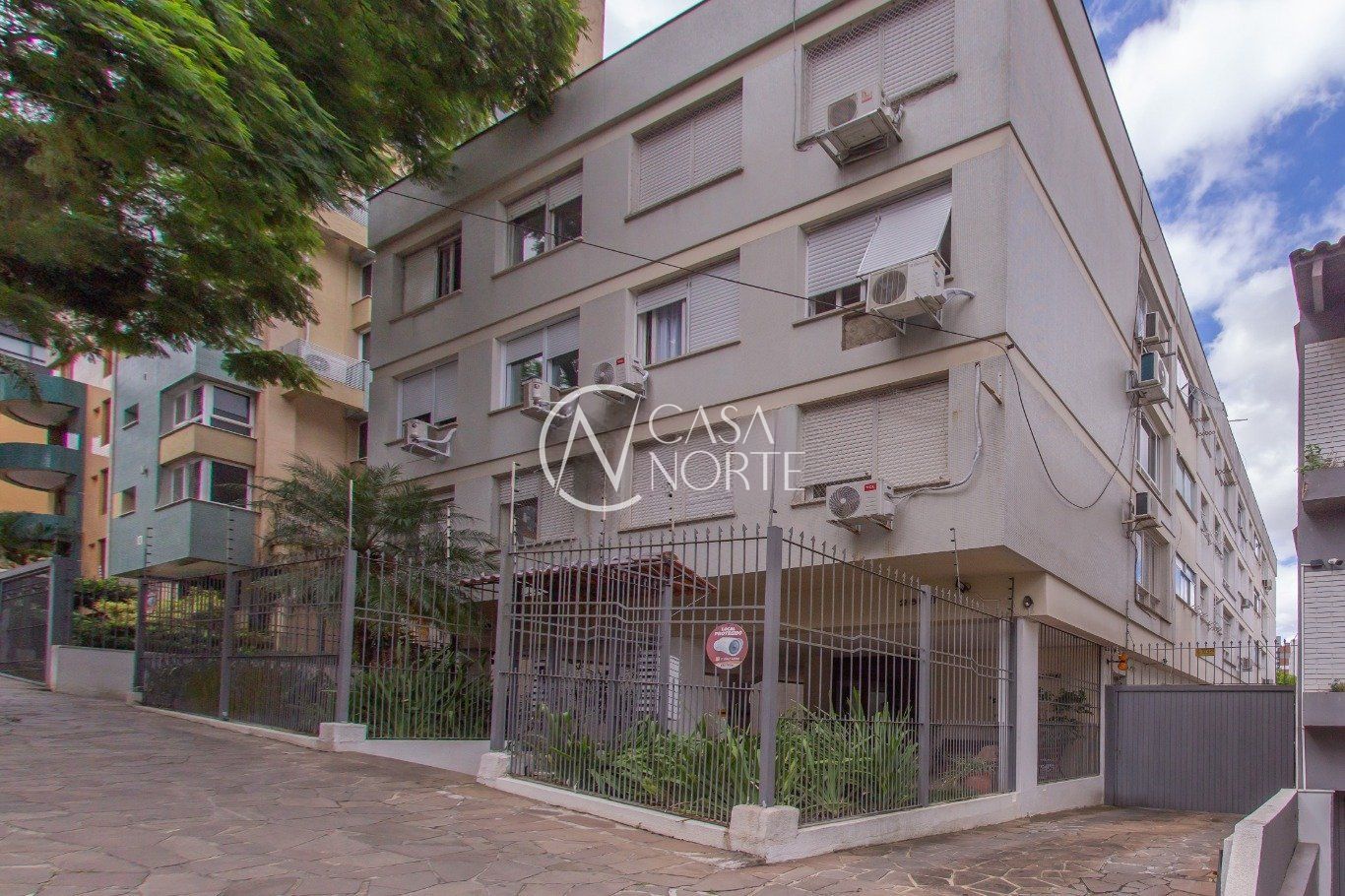 Apartamento à venda com 1 quarto, 40m², 1 vaga, Rua Vicente da Fontoura no bairro Petrópolis em Porto Alegre