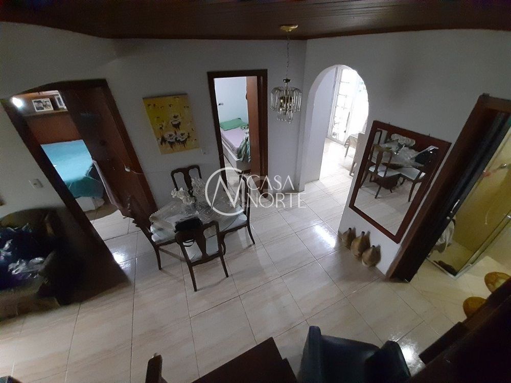 Casa à venda com 3 quartos, 232m², 1 suíte, 3 vagas, Rua Adolfo Silva no bairro Jardim Itu em Porto Alegre