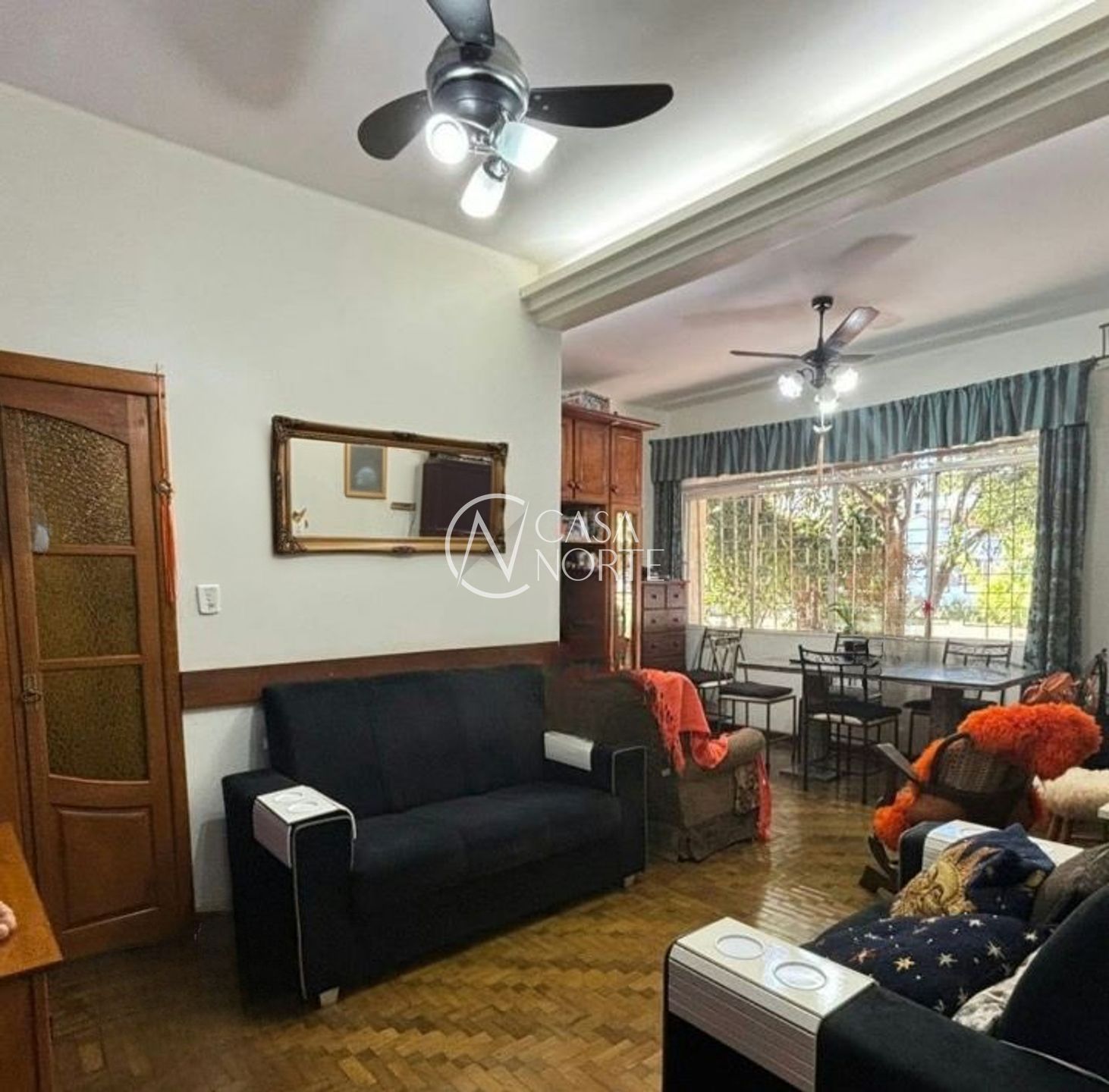 Apartamento à venda com 3 quartos, 83m², 1 suíte, 1 vaga, Rua Felipe de Oliveira no bairro Petrópolis em Porto Alegre