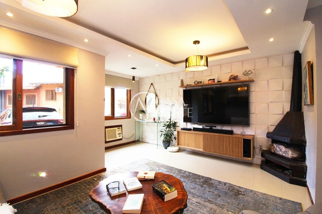 Casa de Condomínio à venda com 3 quartos, 146m², 1 suíte, 2 vagas, Estrada João Vedana no bairro Cavalhada em Porto Alegre