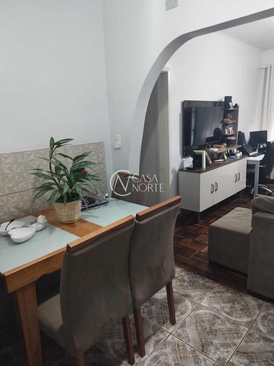 Casa à venda com 3 quartos, 41m², 1 suíte, 1 vaga, Rua Platão no bairro Jardim Sabará em Porto Alegre