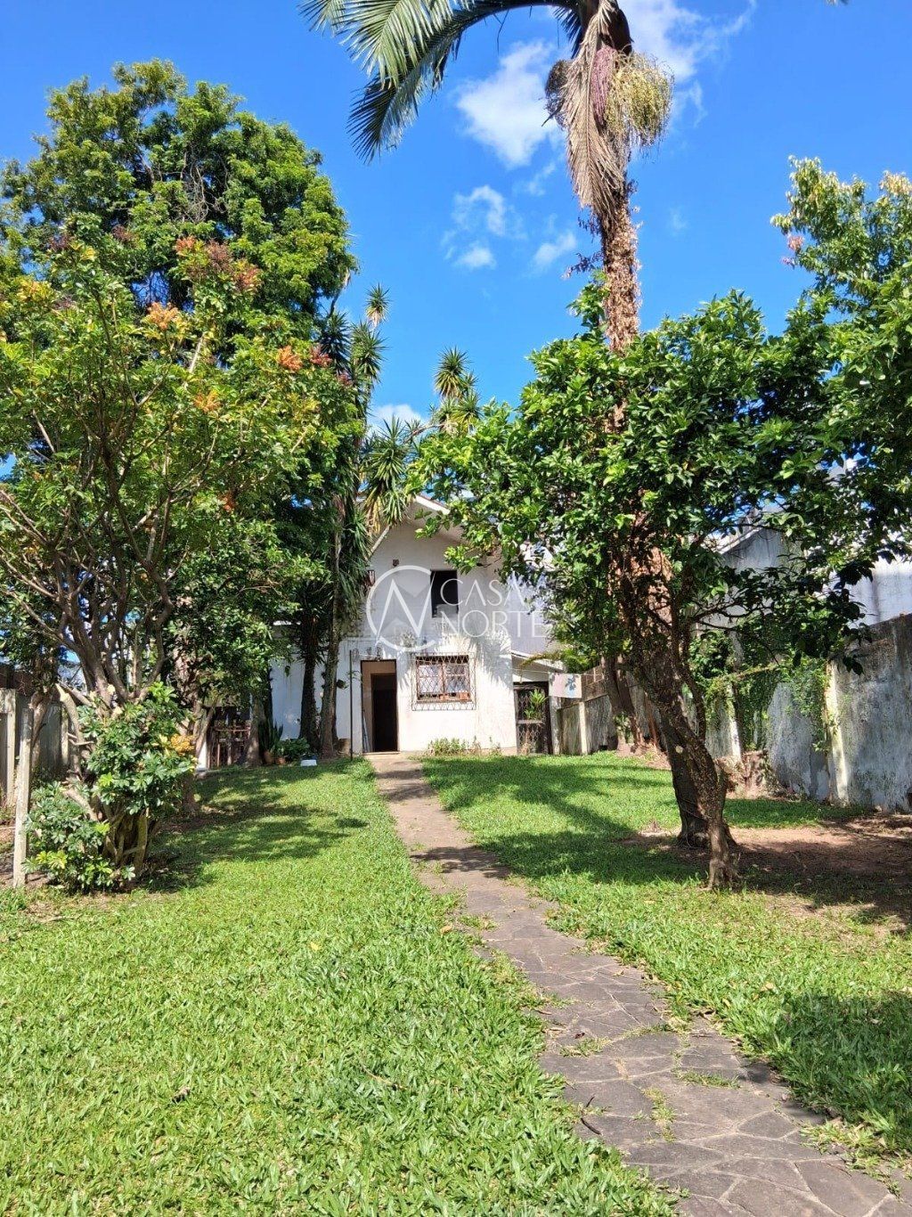 Casa à venda com 4 quartos, 214m², 1 suíte, 2 vagas, Rua Dona Adda Mascarenhas de Moraes no bairro Jardim Itu em Porto Alegre