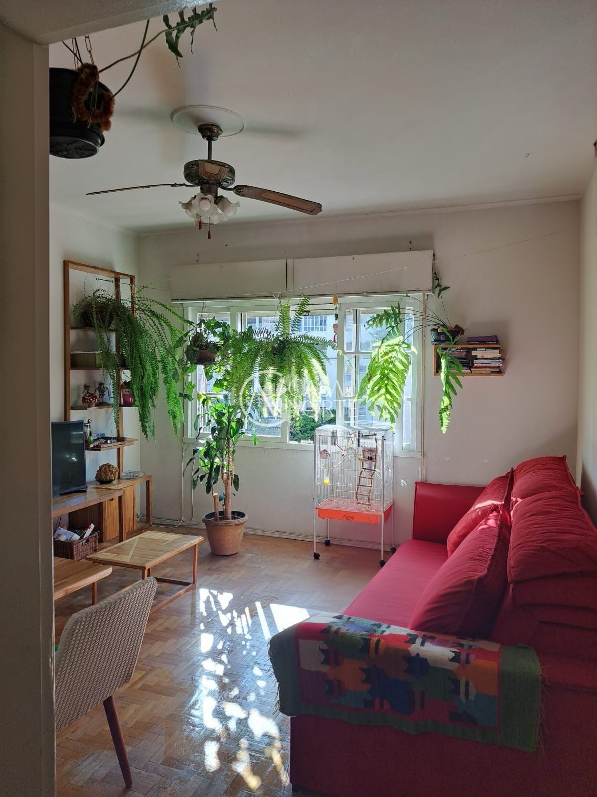 Apartamento à venda com 3 quartos, 69m², Avenida Cristóvão Colombo no bairro Floresta em Porto Alegre