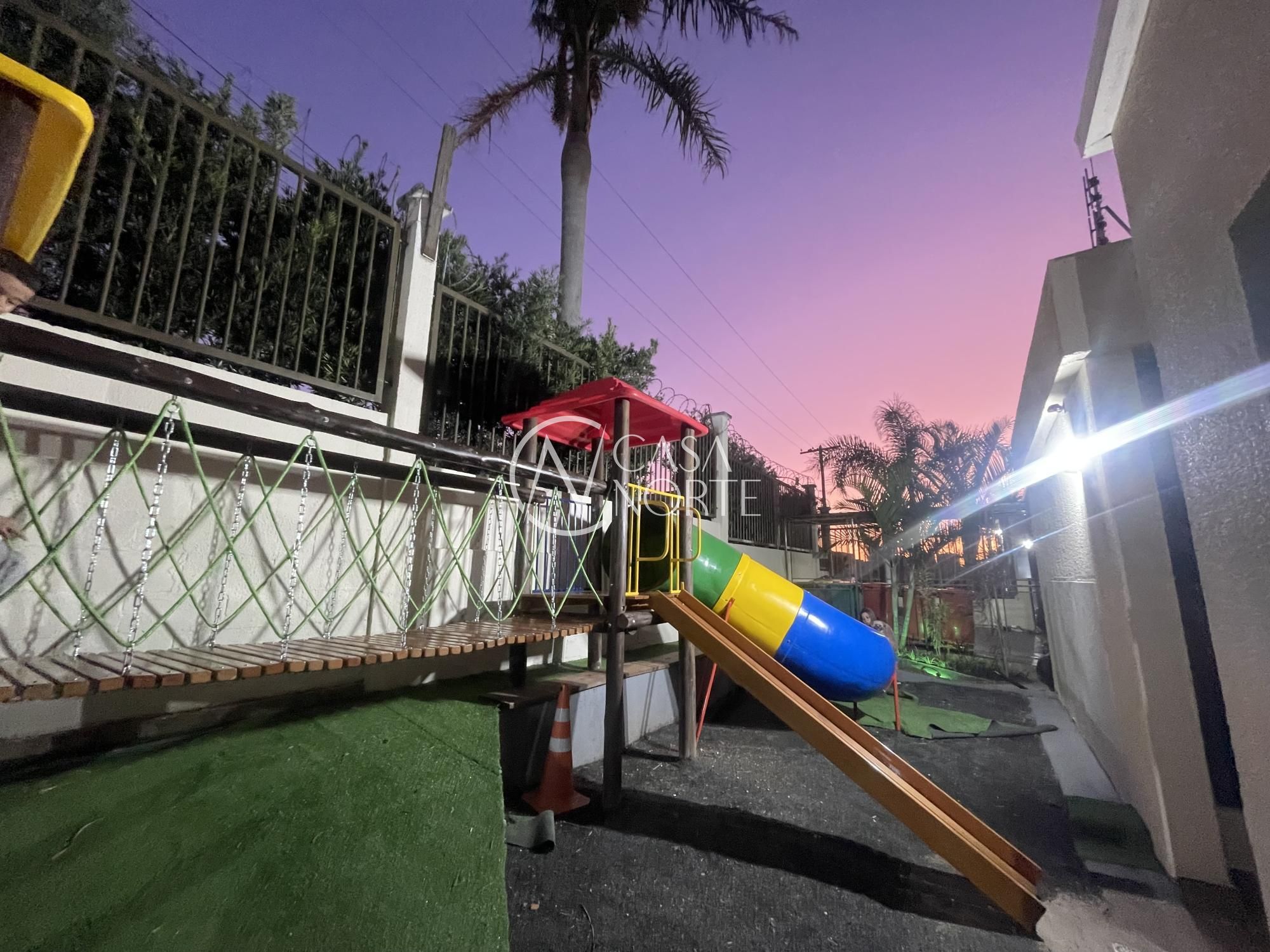 Apartamento à venda com 2 quartos, 42m², 1 vaga, Rua Ada Vaz Cabeda no bairro Jardim Leopoldina em Porto Alegre