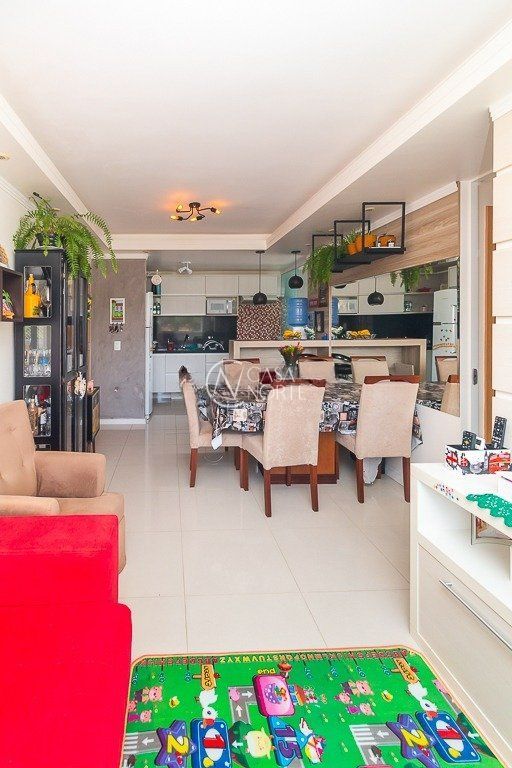 Apartamento à venda com 3 quartos, 68m², 1 suíte, 1 vaga, Rua Carlos Reverbel no bairro Jardim Carvalho em Porto Alegre