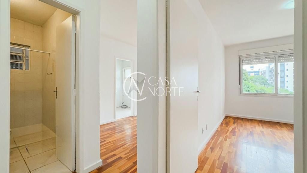 Cobertura à venda com 2 quartos, 102m², 1 vaga, Rua Roque Calage no bairro Passo da Areia em Porto Alegre