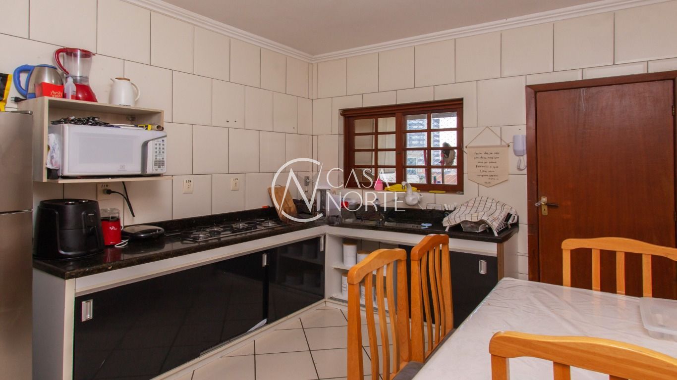 Apartamento à venda com 3 quartos, 82m², Avenida Bento Gonçalves no bairro Partenon em Porto Alegre