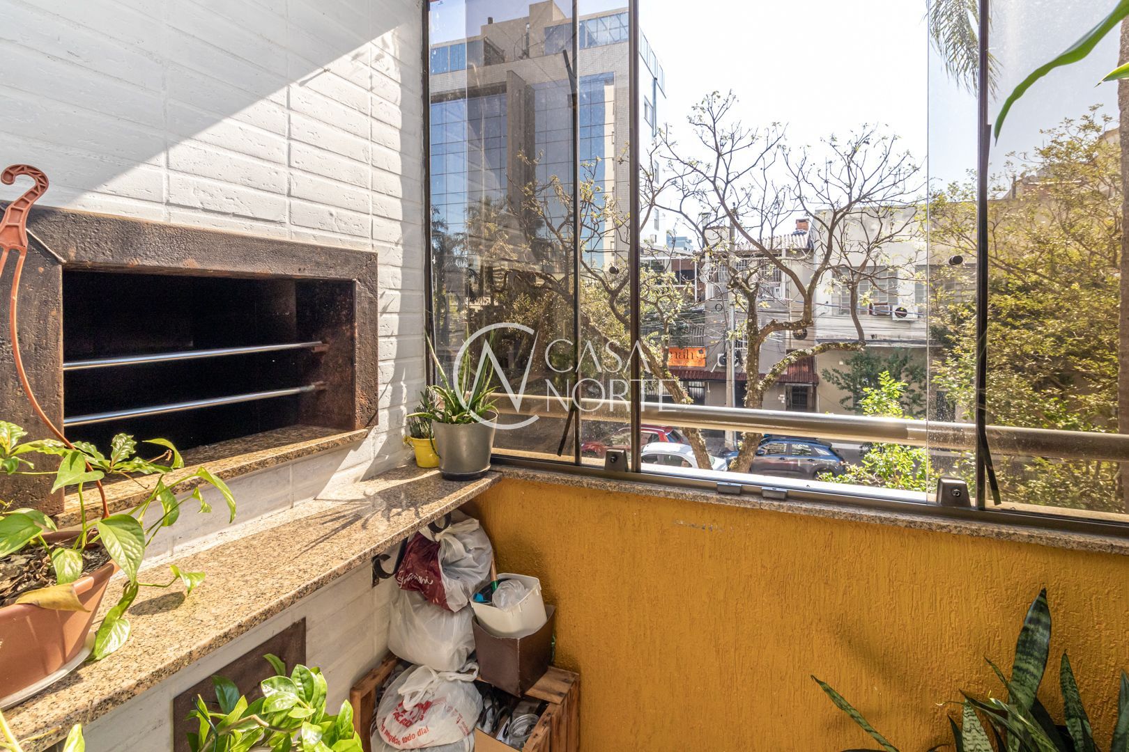 Apartamento à venda com 3 quartos, 80m², 1 suíte, 1 vaga, Rua Coronel André Belo no bairro Menino Deus em Porto Alegre