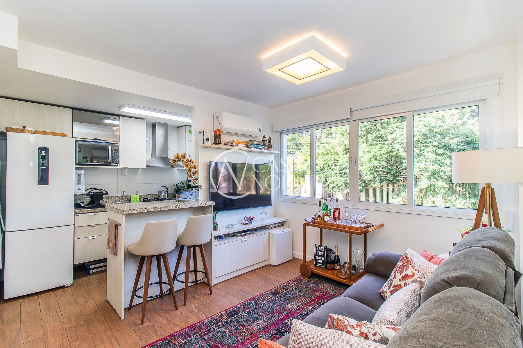 Apartamento à venda com 2 quartos, 50m², 1 vaga, Avenida Florianópolis no bairro Azenha em Porto Alegre