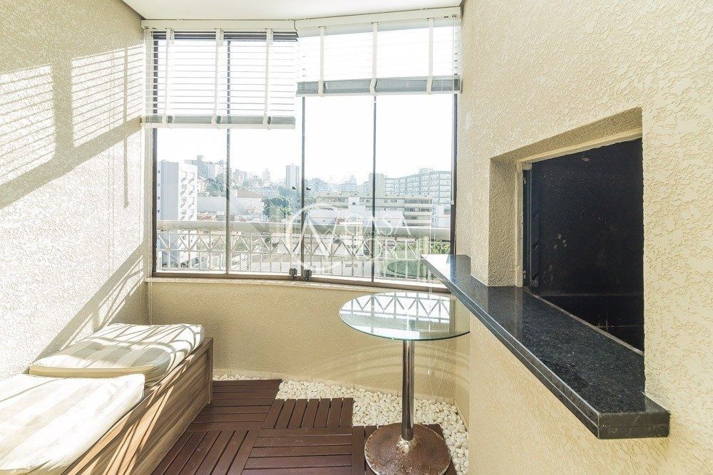 Apartamento à venda com 2 quartos, 69m², 1 suíte, 1 vaga, Rua Itaboraí no bairro Jardim Botânico em Porto Alegre