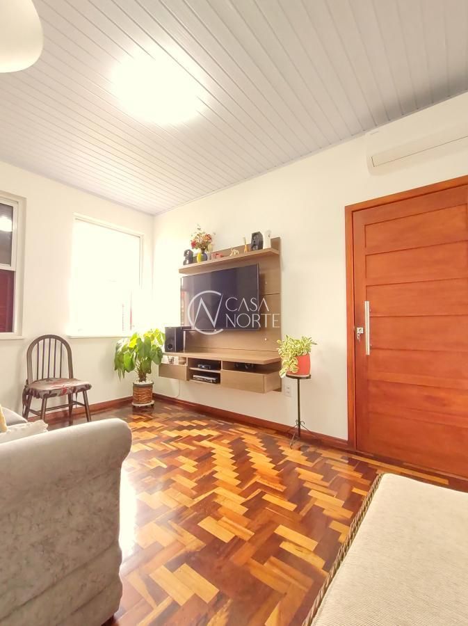 Apartamento à venda com 2 quartos, 51m², 1 vaga, Rua Tuparaí no bairro Passo da Areia em Porto Alegre