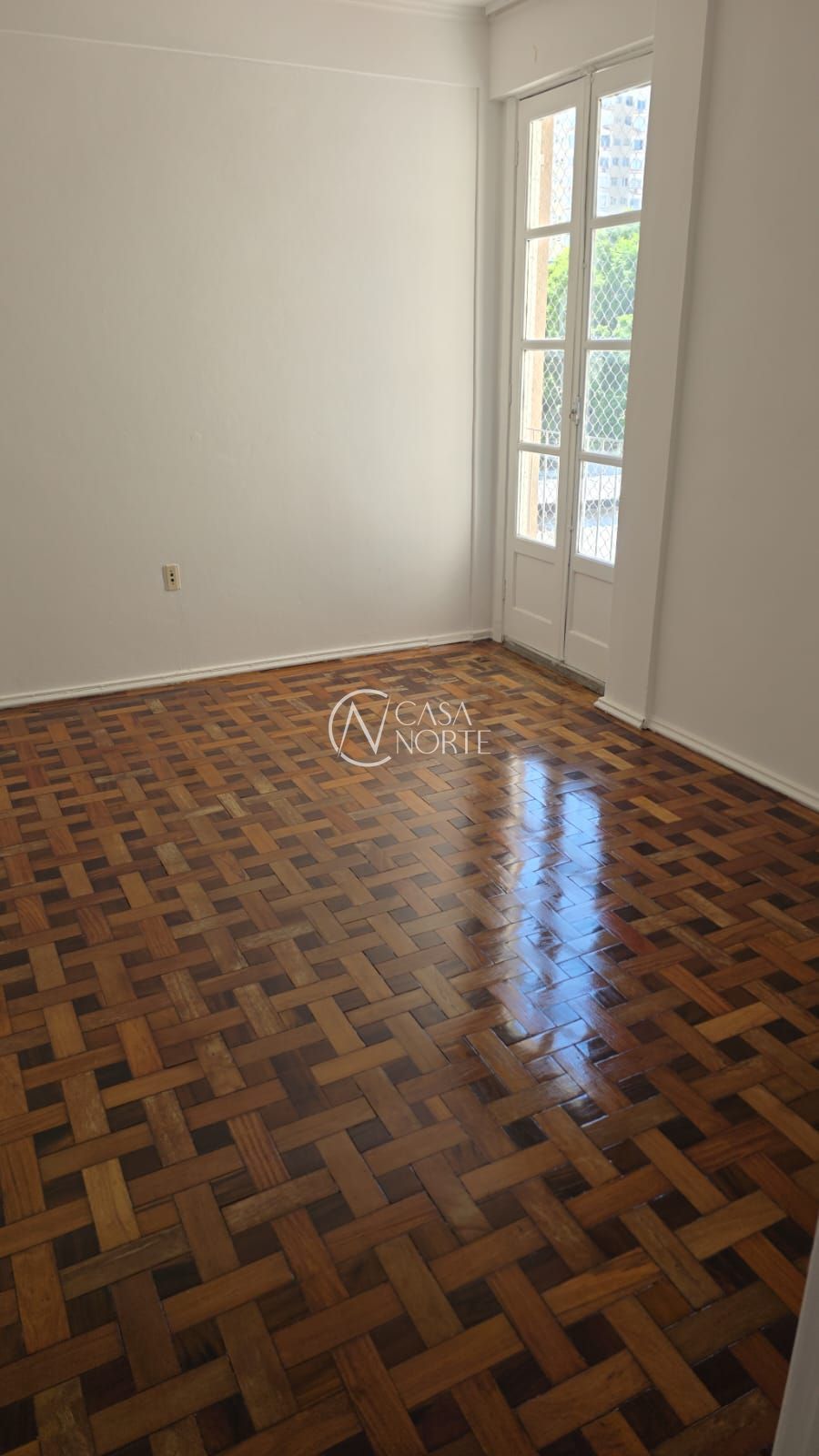 Apartamento à venda com 2 quartos, 79m², Avenida Alberto Bins no bairro Independência em Porto Alegre