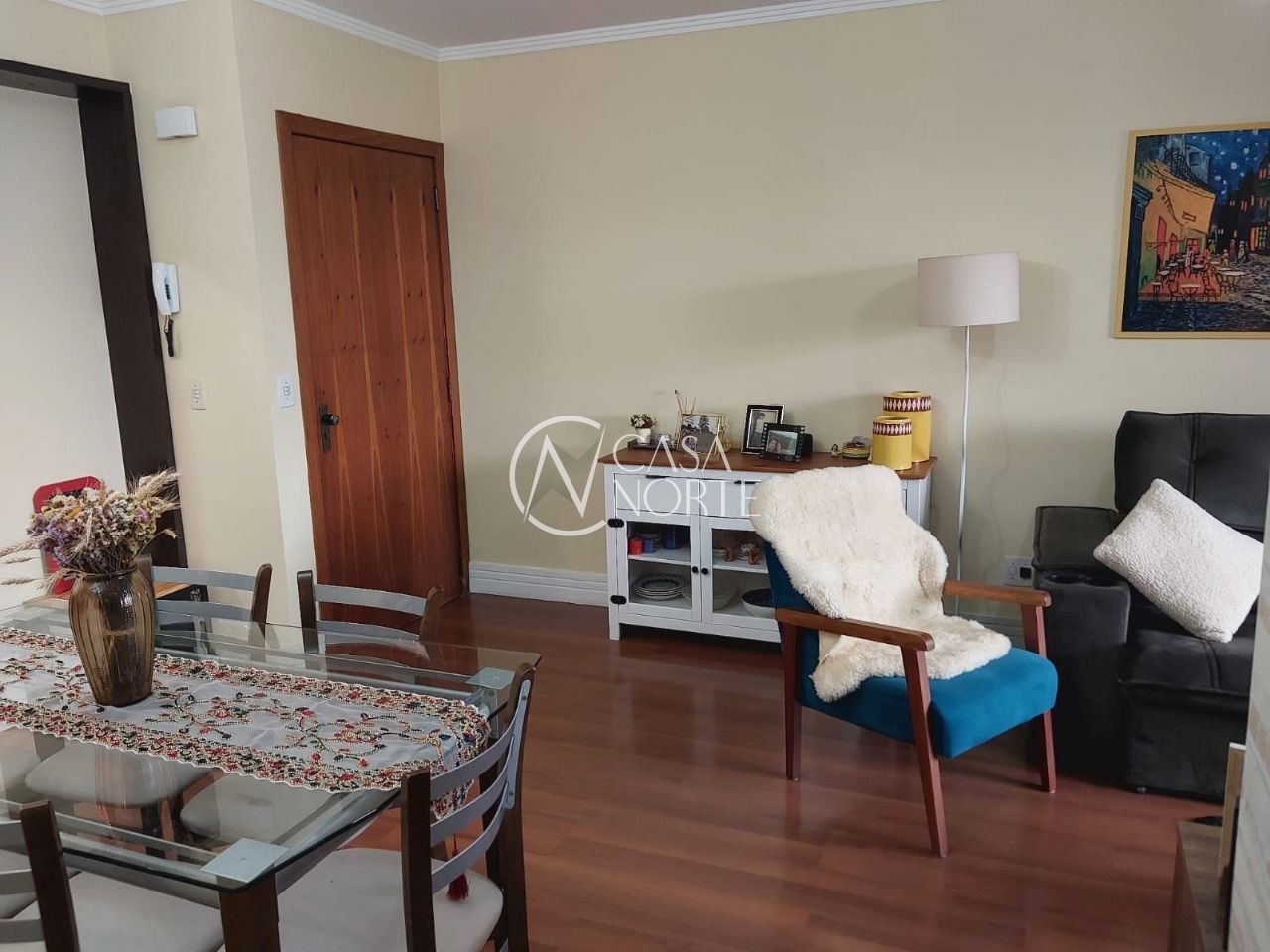 Apartamento à venda com 3 quartos, 77m², 1 suíte, 2 vagas, Rua Itapitocaí no bairro Cristal em Porto Alegre