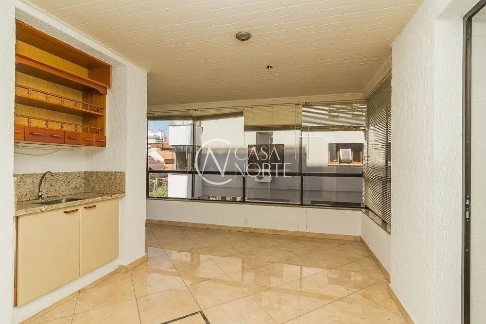 Apartamento à venda com 3 quartos, 130m², 1 suíte, 2 vagas, Rua Filipinas no bairro Jardim Lindóia em Porto Alegre