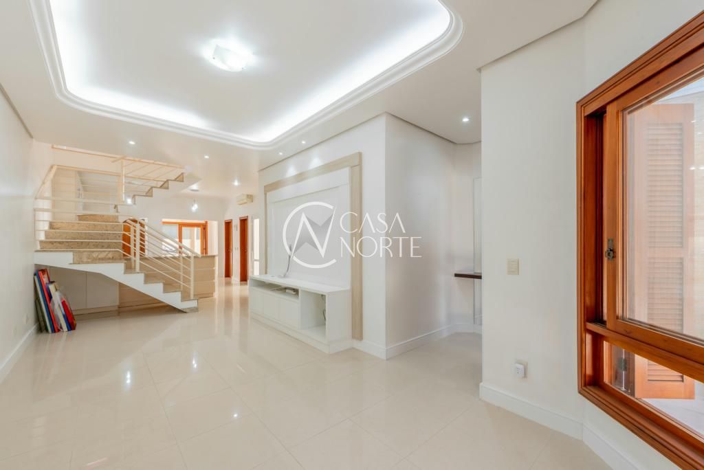 Casa de Condomínio à venda com 4 quartos, 177m², 1 suíte, 3 vagas, Avenida Ecoville no bairro Sarandi em Porto Alegre