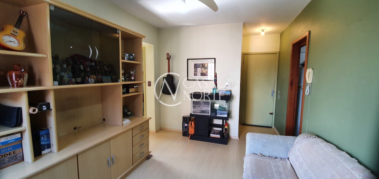 Apartamento à venda com 2 quartos, 71m², 1 vaga, Rua Upamaroti no bairro Cristal em Porto Alegre
