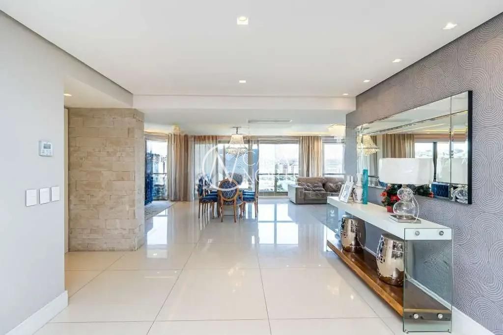 Apartamento à venda com 4 quartos, 236m², 3 suítes, 4 vagas, Avenida Engenheiro Ary de Abreu Lima no bairro Jardim Europa em Porto Alegre