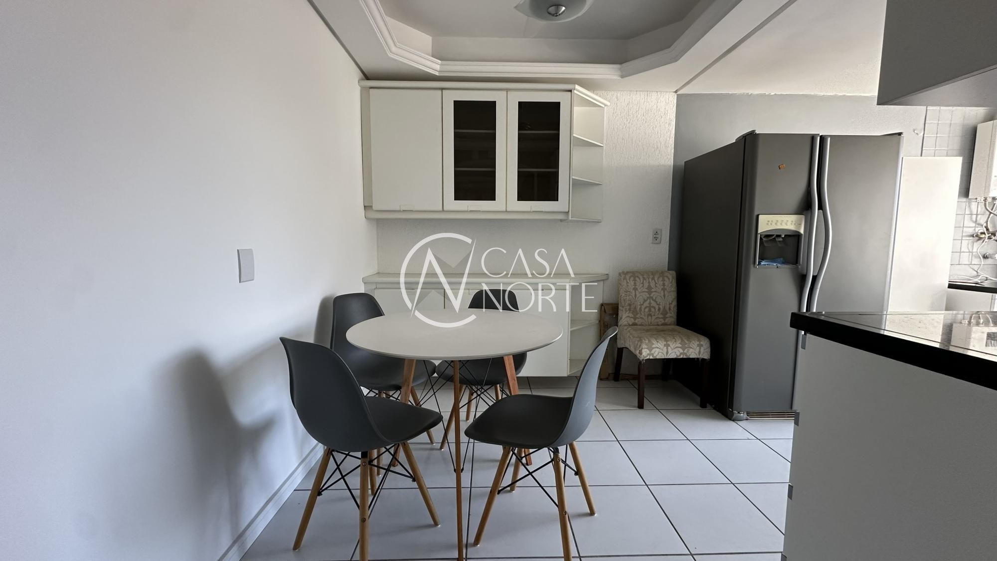Apartamento à venda com 2 quartos, 74m², 1 vaga, Avenida Independência no bairro Centro Histórico em Porto Alegre