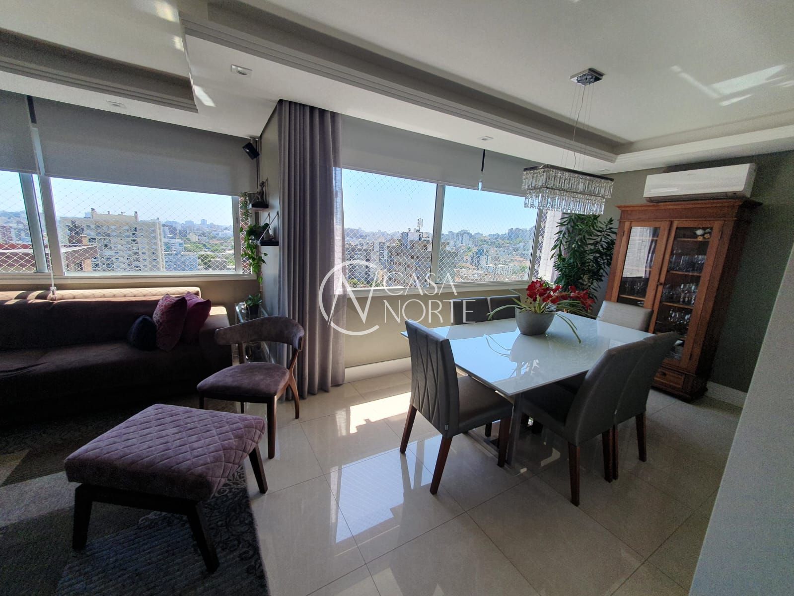 Apartamento à venda com 3 quartos, 105m², 1 suíte, 2 vagas, Rua Dário Pederneiras no bairro Petrópolis em Porto Alegre