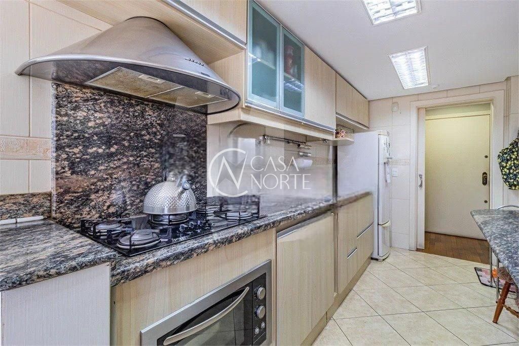 Cobertura à venda com 3 quartos, 208m², 1 suíte, 2 vagas, Avenida Francisco Trein no bairro Cristo Redentor em Porto Alegre