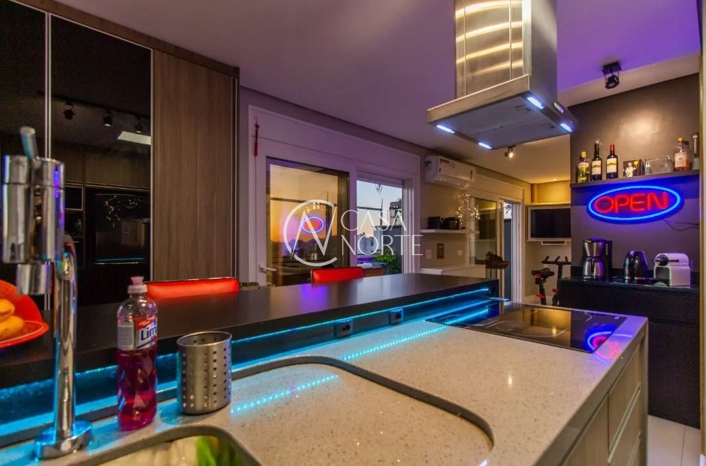 Cobertura à venda com 1 quarto, 137m², 2 vagas, Rua Cervantes no bairro Jardim Botânico em Porto Alegre