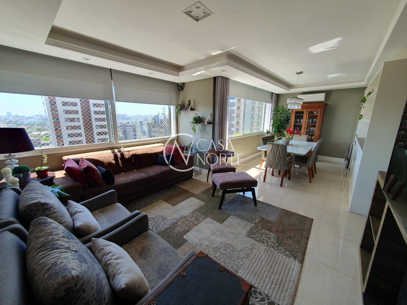 Apartamento à venda com 3 quartos, 105m², 1 suíte, 2 vagas, Rua Dário Pederneiras no bairro Petrópolis em Porto Alegre